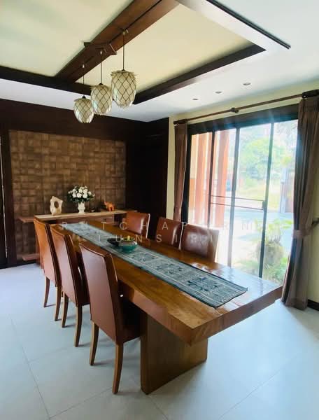 Pool Villa ให้เช่า - ใกล้มีโชคพลาซ่า เพียง 5 นาที ค่าเช่า 100,000 บาท / เดือน รหัสทรัพย์ : No.5P005, Chiang Mai, San Phi Sua, Muang Chiang Mai, Chiang Mai, 4 Bedrooms, 200 sqm, Single Detached House For Rent, by Rutchaporn Tunsiri, 500224519 - DDproperty.com