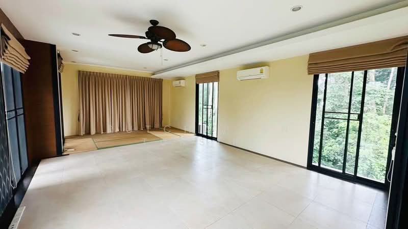 Pool Villa ให้เช่า - ใกล้มีโชคพลาซ่า เพียง 5 นาที ค่าเช่า 100,000 บาท / เดือน รหัสทรัพย์ : No.5P005, เชียงใหม่, สันผีเสื้อ, เมืองเชียงใหม่, เชียงใหม่, 200 ตร.ม., บ้านเดี่ยว ให้เช่า, โดย Rutchaporn Tunsiri, 500224519 - DDproperty.com