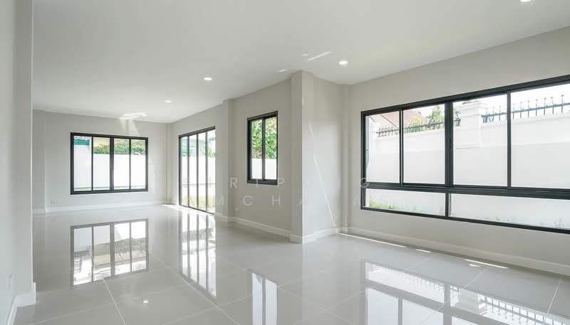 ลัดดารมย์ ปิ่นเกล้า, Nonthaburi, Bang Khu Wiang, Bang Kruai, Nonthaburi, 4 Bedrooms, 234 sqm, Single Detached House For Sale, by Siripong Iamcharas, 500224523 - DDproperty.com