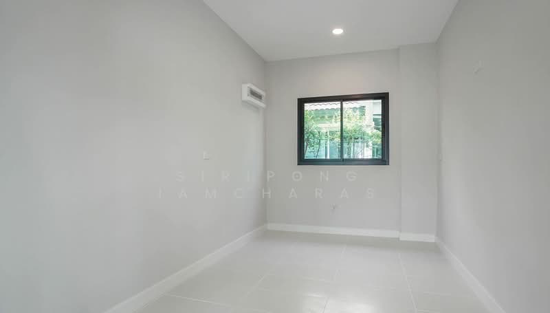 ลัดดารมย์ ปิ่นเกล้า, Nonthaburi, Bang Khu Wiang, Bang Kruai, Nonthaburi, 4 Bedrooms, 234 sqm, Single Detached House For Sale, by Siripong Iamcharas, 500224523 - DDproperty.com