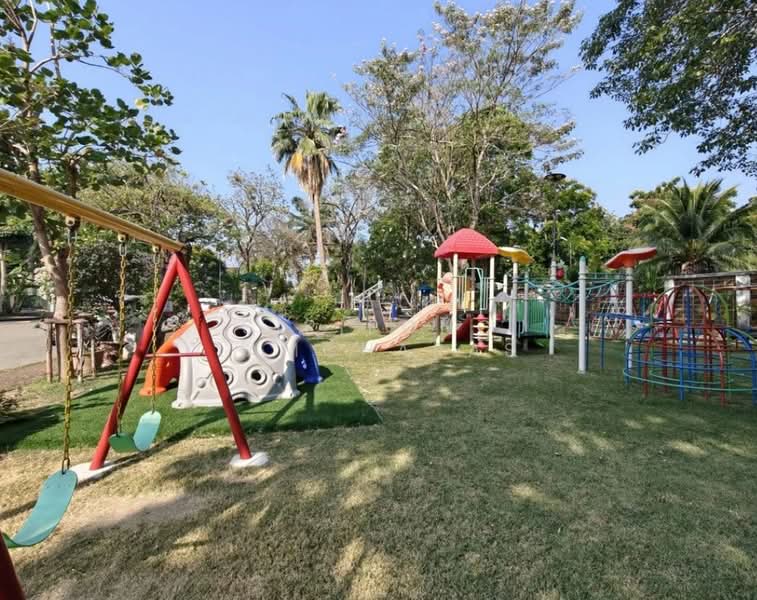 ลัดดารมย์ ปิ่นเกล้า, Nonthaburi, Bang Khu Wiang, Bang Kruai, Nonthaburi, 4 Bedrooms, 234 sqm, Single Detached House For Sale, by Siripong Iamcharas, 500224523 - DDproperty.com
