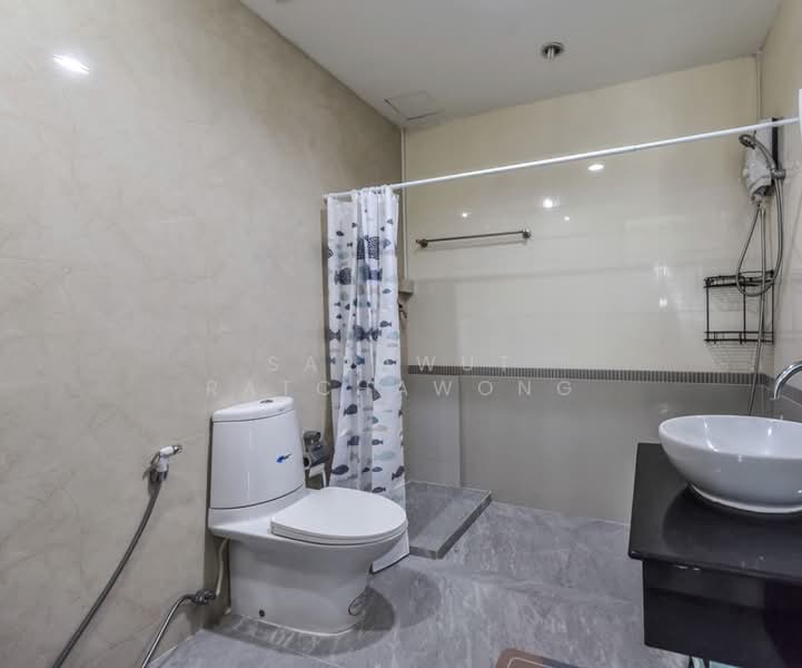 Baan Klang Krung Resort (Ratchada 7), Bangkok, 7 Ratchadaphisek Road, Din Daeng, Din Daeng, Bangkok, 1 Bedroom, 48 sqm, Condo For Sale, by Sarawut Ratchawong, 500224541 - DDproperty.com