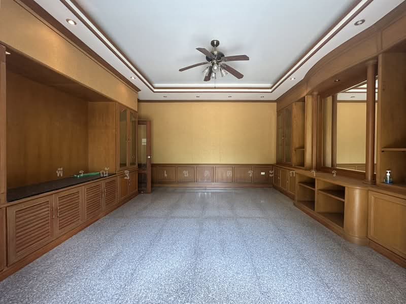 Luxury pool villas in Pattaya, Chon Buri (Pattaya), Nong Pru, Bang Lamung (Pattaya), Chon Buri (Pattaya), 4 Bedrooms, 2,752 sqm, Single Detached House For Rent, by พีรณัฐ เขตตระการ, 500224546 - DDproperty.com