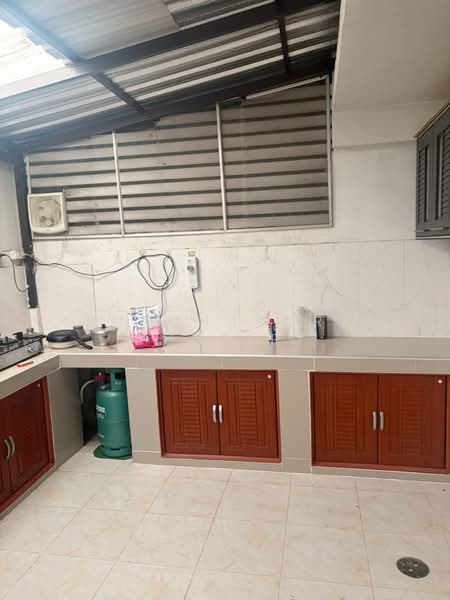 ทาวน์เฮ้าส์ให้เช่า – โซนหนองหอย | เมืองเชียงใหม่ ค่าเช่า 10,000 บาท / เดือน รหัสทรัพย์ : No.15H847, Chiang Mai, Nong Hoi, Muang Chiang Mai, Chiang Mai, 2 Bedrooms, 110 sqm, Townhouse For Rent, by Rutchaporn Tunsiri, 500224551 - DDproperty.com