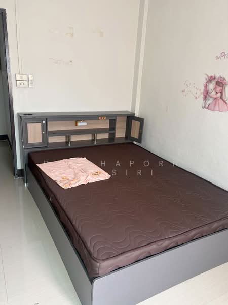 ทาวน์เฮ้าส์ให้เช่า – โซนหนองหอย | เมืองเชียงใหม่ ค่าเช่า 10,000 บาท / เดือน รหัสทรัพย์ : No.15H847, เชียงใหม่, หนองหอย, เมืองเชียงใหม่, เชียงใหม่, 110 ตร.ม., ทาวน์เฮ้าส์ ให้เช่า, โดย Rutchaporn Tunsiri, 500224551 - DDproperty.com