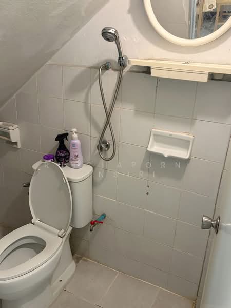 ทาวน์เฮ้าส์ให้เช่า – โซนหนองหอย | เมืองเชียงใหม่ ค่าเช่า 10,000 บาท / เดือน รหัสทรัพย์ : No.15H847, Chiang Mai, Nong Hoi, Muang Chiang Mai, Chiang Mai, 2 Bedrooms, 110 sqm, Townhouse For Rent, by Rutchaporn Tunsiri, 500224551 - DDproperty.com