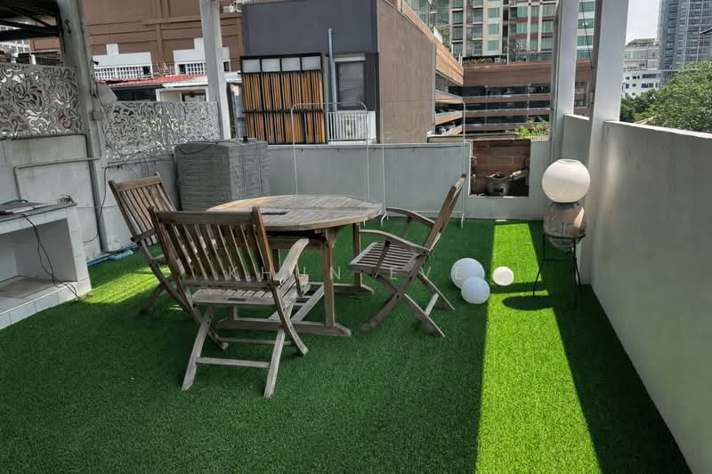 Townhome for rent Sathorn Soi 9 Chong Nonsi BTS Station ( SPSEVE1803 ), Bangkok, นราธิวาส ซอย 4, Yan Nawa, Sathon, Bangkok, 3 Bedrooms, 192 sqm, Townhouse For Rent, by Khun Eve, 500224553 - DDproperty.com