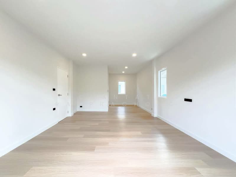 Bangkok Boulevard Sathorn-Pinklao, Nonthaburi, 89 Ratchaphruek Road, Mahasawat, Bang Kruai, Nonthaburi, 4 Bedrooms, 225 sqm, Single Detached House For Sale, by Chantat Raoprachong, 500224576 - DDproperty.com