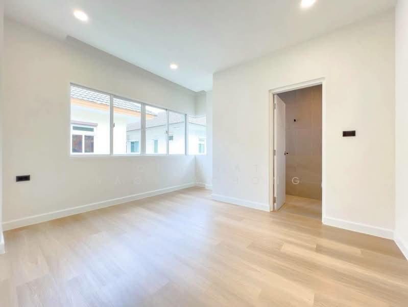 Bangkok Boulevard Sathorn-Pinklao, Nonthaburi, 89 Ratchaphruek Road, Mahasawat, Bang Kruai, Nonthaburi, 4 Bedrooms, 225 sqm, Single Detached House For Sale, by Chantat Raoprachong, 500224576 - DDproperty.com