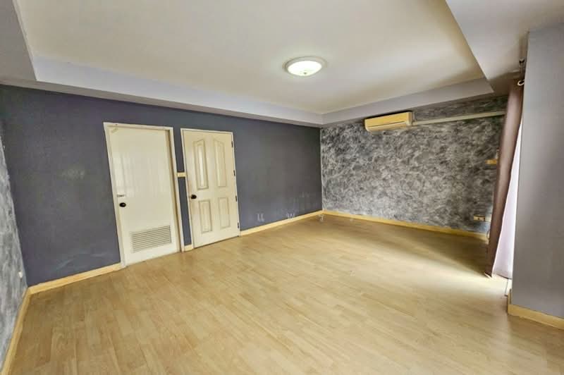 ปรัชญาโฮมทาวน์ นวมินทร์ 163, กรุงเทพ, นวลจันทร์-นวมินทร์, นวลจันทร์, บึงกุ่ม, กรุงเทพ, 160 ตร.ม., ทาวน์เฮ้าส์ ขาย, โดย คุณแพรว, 500224577 - DDproperty.com