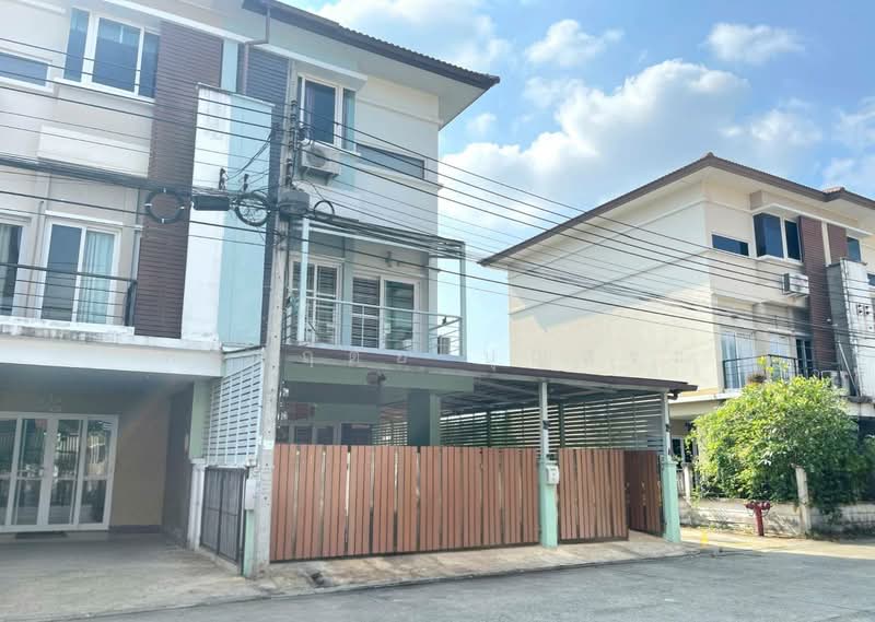 The Story Ratchaphruk, Nonthaburi, Bang Kruai-Sai Noi Road, Bang Krang, Muang Nonthaburi, Nonthaburi, 3 Bedrooms, 210 sqm, Townhouse For Sale, by กรกฤตย์ บุญสระ, 500224594 - DDproperty.com
