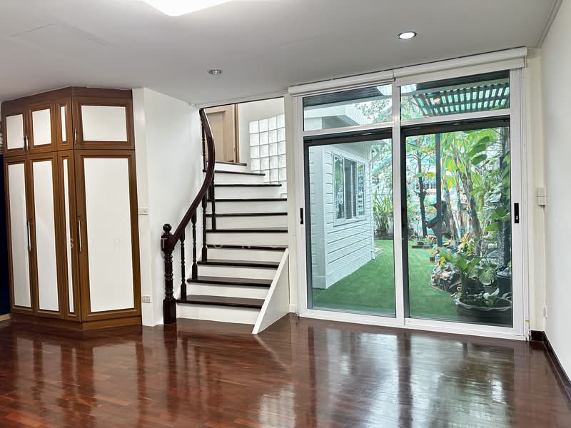 Newly renovated detached home Soi Ladprao 93, Wang Thonglang 67 sq.wa 4 Beds 3 Baths, Bangkok, ลาดพร้าว 93, Khlong Chaokhun Sing, Wang Thonglang, Bangkok, 4 Bedrooms, 366 sqm, Single Detached House For Rent, by Sirithong Saetang, 500224596 - DDproperty.com