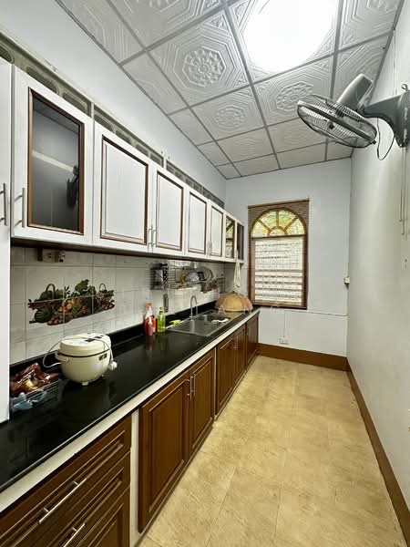 Newly renovated detached home Soi Ladprao 93, Wang Thonglang 67 sq.wa 4 Beds 3 Baths, Bangkok, ลาดพร้าว 93, Khlong Chaokhun Sing, Wang Thonglang, Bangkok, 4 Bedrooms, 366 sqm, Single Detached House For Rent, by Sirithong Saetang, 500224596 - DDproperty.com