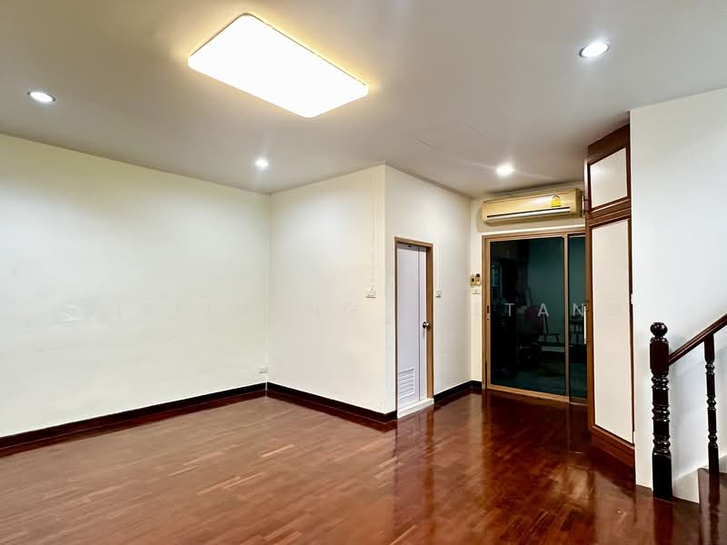 Newly renovated detached home Soi Ladprao 93, Wang Thonglang 67 sq.wa 4 Beds 3 Baths, Bangkok, ลาดพร้าว 93, Khlong Chaokhun Sing, Wang Thonglang, Bangkok, 4 Bedrooms, 366 sqm, Single Detached House For Rent, by Sirithong Saetang, 500224596 - DDproperty.com