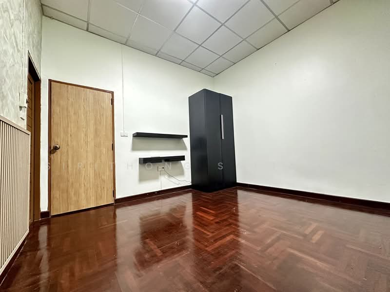 Newly renovated detached home Soi Ladprao 93, Wang Thonglang 67 sq.wa 4 Beds 3 Baths, Bangkok, ลาดพร้าว 93, Khlong Chaokhun Sing, Wang Thonglang, Bangkok, 4 Bedrooms, 366 sqm, Single Detached House For Rent, by Sirithong Saetang, 500224596 - DDproperty.com