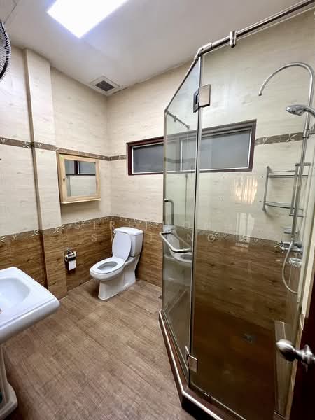 Newly renovated detached home Soi Ladprao 93, Wang Thonglang 67 sq.wa 4 Beds 3 Baths, Bangkok, ลาดพร้าว 93, Khlong Chaokhun Sing, Wang Thonglang, Bangkok, 4 Bedrooms, 366 sqm, Single Detached House For Rent, by Sirithong Saetang, 500224596 - DDproperty.com