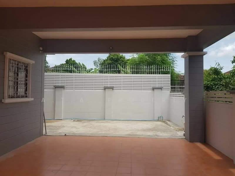 หมู่บ้านอัมพรเพลส ศรีราชา, Chon Buri (Pattaya), Surasak, Si Racha, Chon Buri (Pattaya), 3 Bedrooms, 200 sqm, Single Detached House For Sale, by A.T.A. Property, 500224597 - DDproperty.com