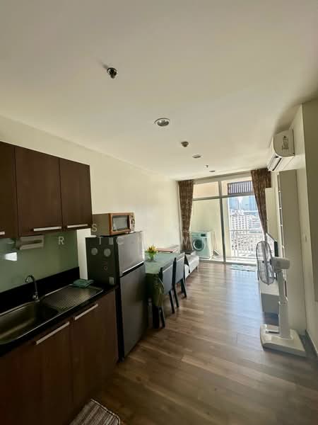 Chewathai Ratchaprarop, Bangkok, 51 Rajaprarop Road, Makkasan, Ratchathewi, Bangkok, 2 Bedrooms, 55 sqm, Condo For Rent, by Sarawut Ratchawong, 500224607 - DDproperty.com