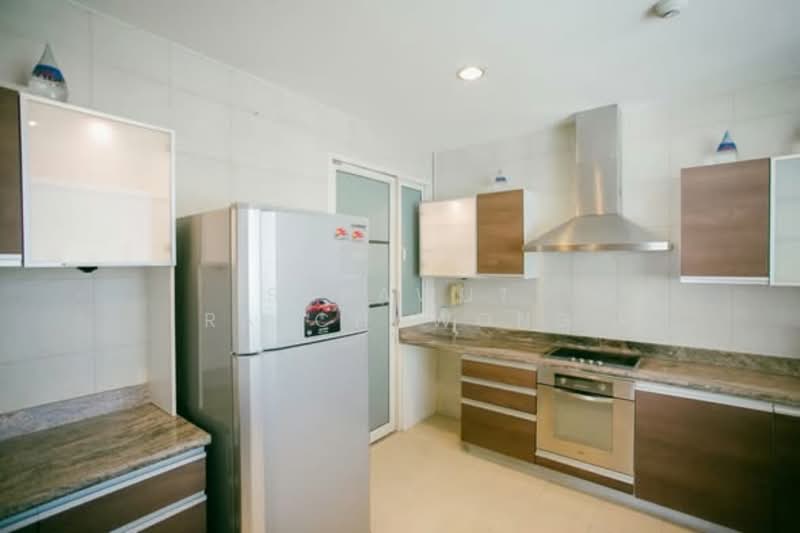 Wilshire Condominium, Bangkok, 80 Soi Sukhimvit 22, Khlong Toei, Khlong Toei, Bangkok, 3 Bedrooms, 368 sqm, Condo For Sale, by Sarawut Ratchawong, 500224633 - DDproperty.com