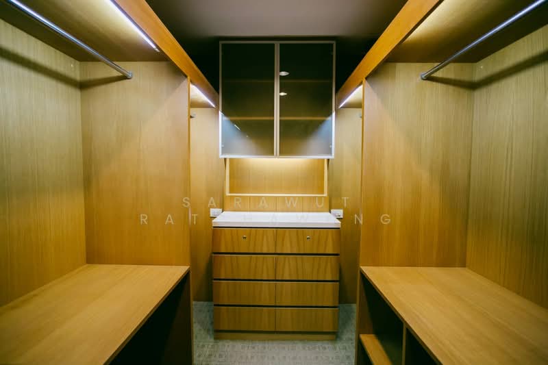 Wilshire Condominium, Bangkok, 80 Soi Sukhimvit 22, Khlong Toei, Khlong Toei, Bangkok, 3 Bedrooms, 368 sqm, Condo For Sale, by Sarawut Ratchawong, 500224633 - DDproperty.com