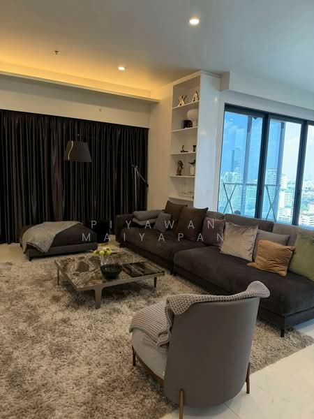 Siamese Exclusive Sukhumvit 31, Bangkok, 75 Soi Sukhumvit 31, Khlong Tan Nua, Watthana, Bangkok, 3 Bedrooms, 206 sqm, Condo For Rent, by Piyawan Maiyapan, 500224662 - DDproperty.com