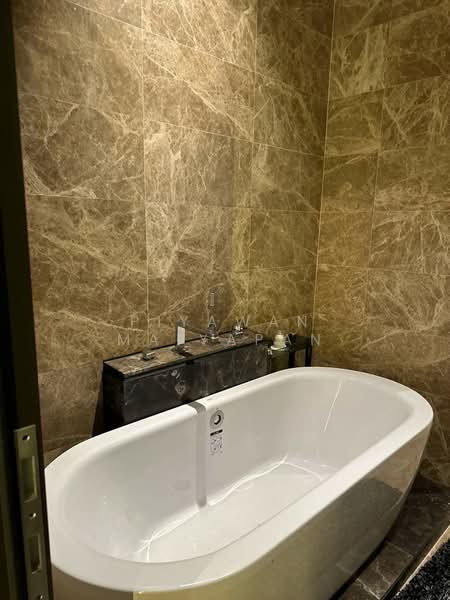 28 Chidlom, Bangkok, 28 Chit Lom Alley, Lumphini, Pathum Wan, Bangkok, 2 Bedrooms, 89 sqm, Condo For Rent, by Piyawan Maiyapan, 500224681 - DDproperty.com