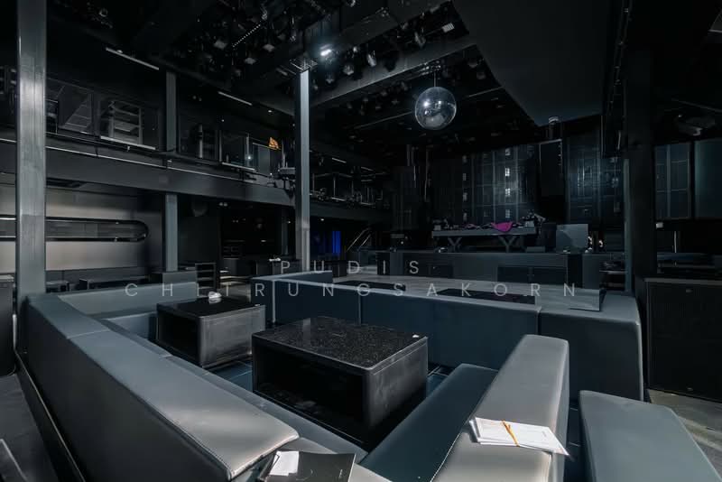 Ekkamai | 3-Storey Pub / Bar for Lease Takeover, Bangkok, Phra Kanong Nua, Watthana, Bangkok, , 2,100 sqm, Shophouse For Rent, by Pudis Chitrungsakorn, 500224683 - DDproperty.com