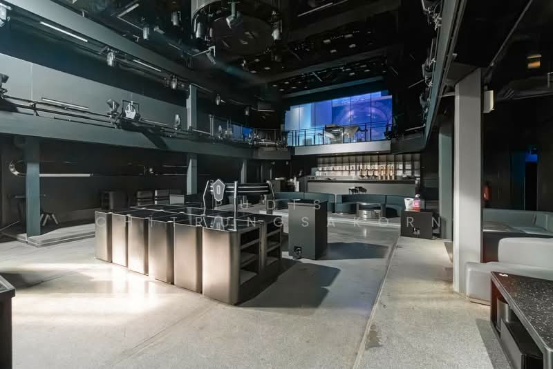 Ekkamai | 3-Storey Pub / Bar for Lease Takeover, Bangkok, Phra Kanong Nua, Watthana, Bangkok, , 2,100 sqm, Shophouse For Rent, by Pudis Chitrungsakorn, 500224683 - DDproperty.com