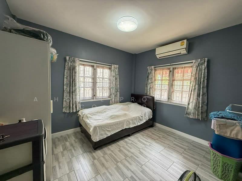 Beautiful house in Sriracha, newly renovated, great location, move in Ready., Chon Buri (Pattaya), Surasak, Si Racha, Chon Buri (Pattaya), 3 Bedrooms, 220 sqm, Single Detached House For Sale, by A House Property Co.,Ltd., 500224696 - DDproperty.com