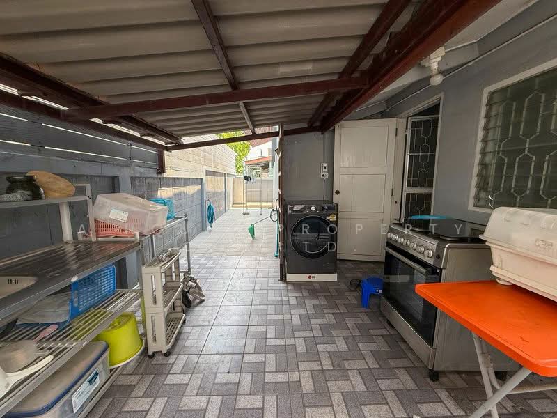 Beautiful house in Sriracha, newly renovated, great location, move in Ready., Chon Buri (Pattaya), Surasak, Si Racha, Chon Buri (Pattaya), 3 Bedrooms, 220 sqm, Single Detached House For Sale, by A House Property Co.,Ltd., 500224696 - DDproperty.com