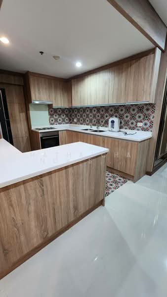 Villa Asoke, Bangkok, 1588 New Petchburi Road, Makkasan, Ratchathewi, Bangkok, 3 Bedrooms, 150 sqm, Condo For Rent, by Hathaichanok Saenset, 500224704 - DDproperty.com