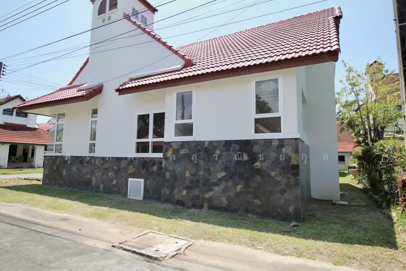 For Sale Fully Renovated 2-Storey Detached House, 64 sq.wah, 4 Bedrooms, Pineary Park Beach Suan Son, Rayong, Klaeng, Muang Rayong, Rayong, 4 Bedrooms, 316 sqm, Single Detached House For Sale, by สุเทพ พสุวณิชย์กุล, 500224716 - DDproperty.com