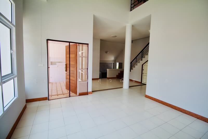 For Sale Fully Renovated 2-Storey Detached House, 64 sq.wah, 4 Bedrooms, Pineary Park Beach Suan Son, Rayong, Klaeng, Muang Rayong, Rayong, 4 Bedrooms, 316 sqm, Single Detached House For Sale, by สุเทพ พสุวณิชย์กุล, 500224716 - DDproperty.com