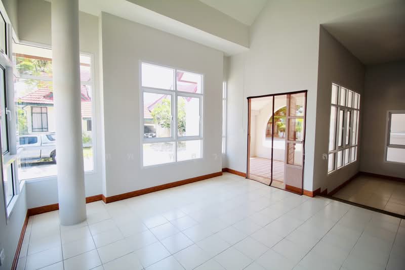 For Sale Fully Renovated 2-Storey Detached House, 64 sq.wah, 4 Bedrooms, Pineary Park Beach Suan Son, Rayong, Klaeng, Muang Rayong, Rayong, 4 Bedrooms, 316 sqm, Single Detached House For Sale, by สุเทพ พสุวณิชย์กุล, 500224716 - DDproperty.com