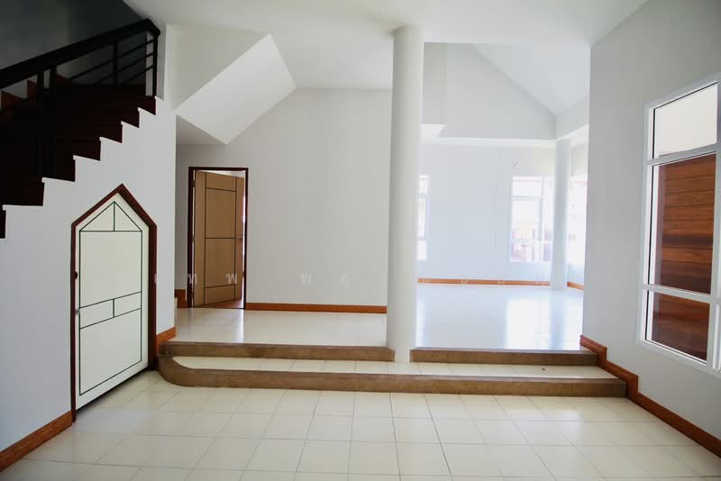 For Sale Fully Renovated 2-Storey Detached House, 64 sq.wah, 4 Bedrooms, Pineary Park Beach Suan Son, Rayong, Klaeng, Muang Rayong, Rayong, 4 Bedrooms, 316 sqm, Single Detached House For Sale, by สุเทพ พสุวณิชย์กุล, 500224716 - DDproperty.com