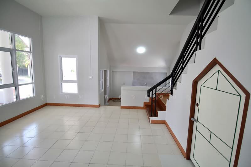 ขายบ้านเดี่ยว 2 ชั้น 64 ตร.วา 4 ห้องนอน รีโนเวทใหม่ทั้งหลัง โครงการไพน์เนอรี่พาร์คบีช ติดหาดสวนสน, ระยอง, แกลง, เมืองระยอง, ระยอง, 316 ตร.ม., บ้านเดี่ยว ขาย, โดย สุเทพ พสุวณิชย์กุล, 500224716 - DDproperty.com