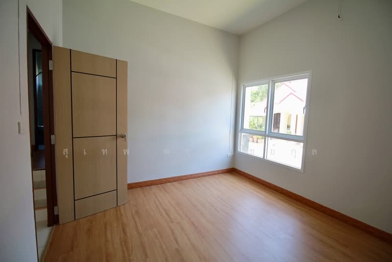 ขายบ้านเดี่ยว 2 ชั้น 64 ตร.วา 4 ห้องนอน รีโนเวทใหม่ทั้งหลัง โครงการไพน์เนอรี่พาร์คบีช ติดหาดสวนสน, ระยอง, แกลง, เมืองระยอง, ระยอง, 316 ตร.ม., บ้านเดี่ยว ขาย, โดย สุเทพ พสุวณิชย์กุล, 500224716 - DDproperty.com