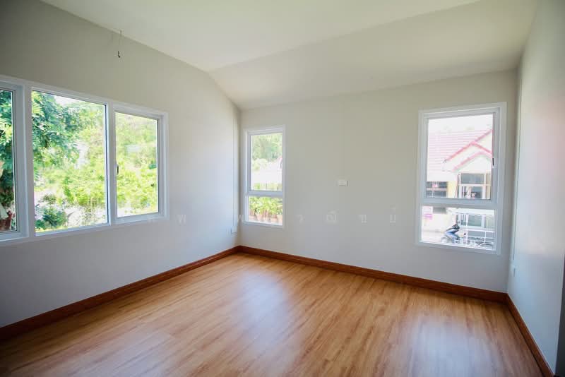 For Sale Fully Renovated 2-Storey Detached House, 64 sq.wah, 4 Bedrooms, Pineary Park Beach Suan Son, Rayong, Klaeng, Muang Rayong, Rayong, 4 Bedrooms, 316 sqm, Single Detached House For Sale, by สุเทพ พสุวณิชย์กุล, 500224716 - DDproperty.com