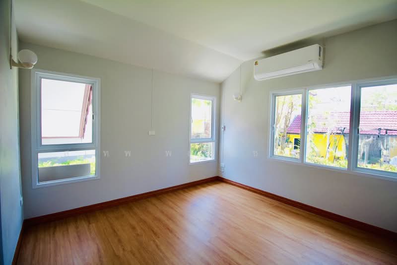 For Sale Fully Renovated 2-Storey Detached House, 64 sq.wah, 4 Bedrooms, Pineary Park Beach Suan Son, Rayong, Klaeng, Muang Rayong, Rayong, 4 Bedrooms, 316 sqm, Single Detached House For Sale, by สุเทพ พสุวณิชย์กุล, 500224716 - DDproperty.com