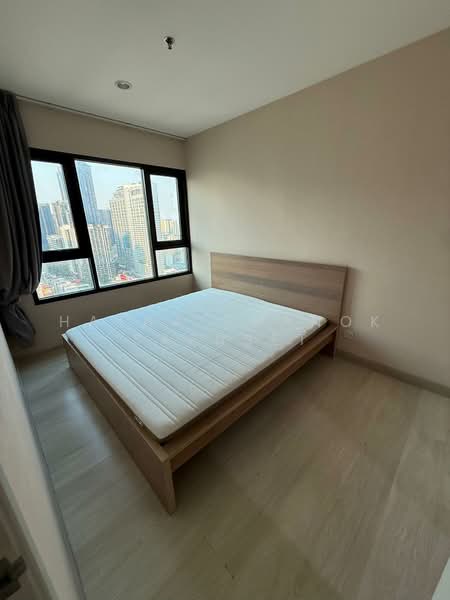 Life Asoke, Bangkok, Asoke-Dindang Road, Bang Kapi, Huai Khwang, Bangkok, 2 Bedrooms, 55 sqm, Condo For Rent, by Hathaichanok Saenset, 500224730 - DDproperty.com