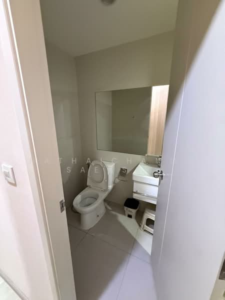 Life Asoke, Bangkok, Asoke-Dindang Road, Bang Kapi, Huai Khwang, Bangkok, 2 Bedrooms, 55 sqm, Condo For Rent, by Hathaichanok Saenset, 500224730 - DDproperty.com