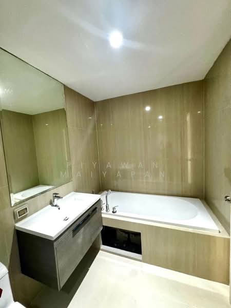 Villa Asoke, Bangkok, 1588 New Petchburi Road, Makkasan, Ratchathewi, Bangkok, 2 Bedrooms, 102 sqm, Condo For Sale, by Piyawan Maiyapan, 500224732 - DDproperty.com