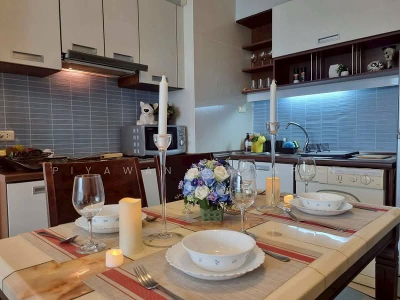 Sukhumvit City Resort, Bangkok, 51 Soi Sukhumvit 11, Khlongtoei Nua, Watthana, Bangkok, 2 Bedrooms, 71 sqm, Condo For Rent, by Piyawan Maiyapan, 500224736 - DDproperty.com