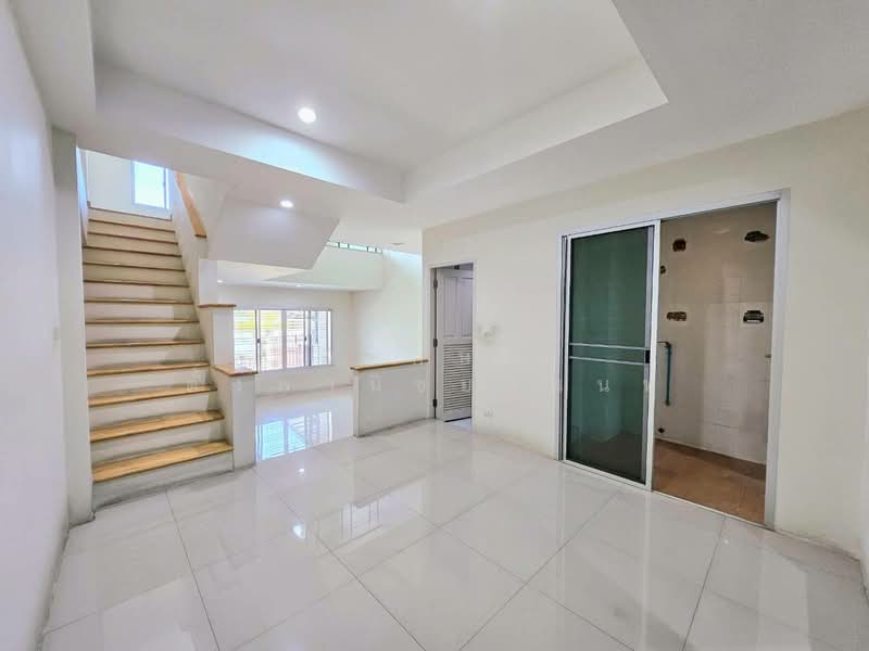 Urban Tara Wongwan – Suksawat 70, Bangkok, Soi Chimkul, Thung Khru, Thung Khru, Bangkok, 3 Bedrooms, 170 sqm, Townhouse For Sale, by พิจักษณ์ ตั้งพานิชยานนท์, 500224752 - DDproperty.com