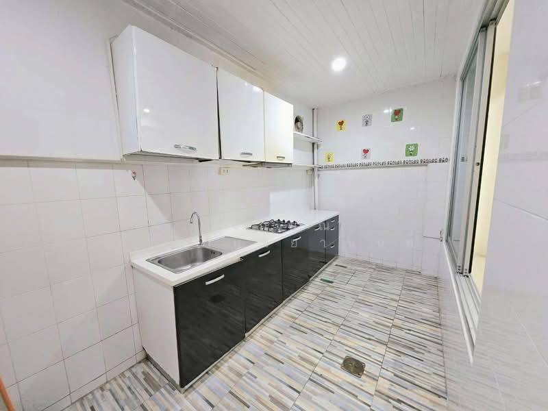 Urban Tara Wongwan – Suksawat 70, Bangkok, Soi Chimkul, Thung Khru, Thung Khru, Bangkok, 3 Bedrooms, 170 sqm, Townhouse For Sale, by พิจักษณ์ ตั้งพานิชยานนท์, 500224752 - DDproperty.com