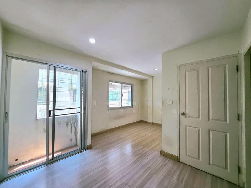 Urban Tara Wongwan – Suksawat 70, Bangkok, Soi Chimkul, Thung Khru, Thung Khru, Bangkok, 3 Bedrooms, 170 sqm, Townhouse For Sale, by พิจักษณ์ ตั้งพานิชยานนท์, 500224752 - DDproperty.com