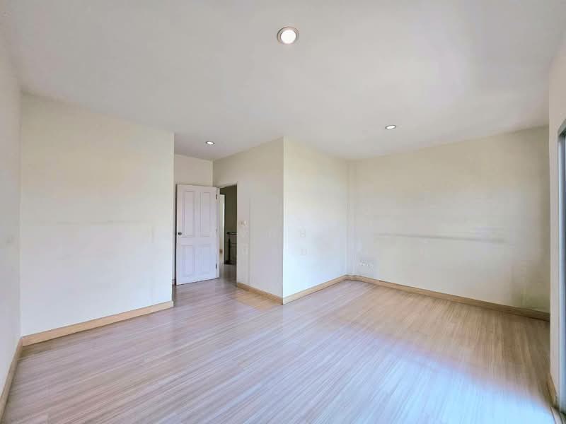 Urban Tara Wongwan – Suksawat 70, Bangkok, Soi Chimkul, Thung Khru, Thung Khru, Bangkok, 3 Bedrooms, 170 sqm, Townhouse For Sale, by พิจักษณ์ ตั้งพานิชยานนท์, 500224752 - DDproperty.com