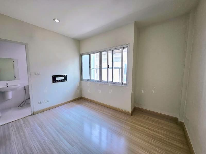 Urban Tara Wongwan – Suksawat 70, Bangkok, Soi Chimkul, Thung Khru, Thung Khru, Bangkok, 3 Bedrooms, 170 sqm, Townhouse For Sale, by พิจักษณ์ ตั้งพานิชยานนท์, 500224752 - DDproperty.com