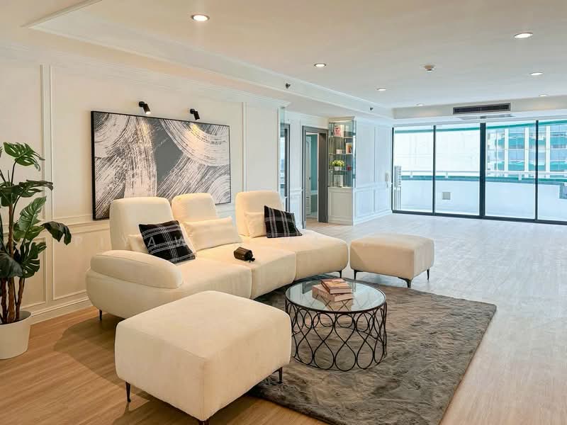 Las Colinas, Bangkok, Sukhumvit 21 Road, Khlongtoei Nua, Watthana, Bangkok, 3 Bedrooms, 240 sqm, Condo For Sale, by Piyawan Maiyapan, 500224759 - DDproperty.com