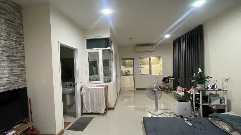 Golden Town Pinklao-Charansanitwong, Nonthaburi, Bang Kruai - Sai Noi Road, Bang Kruai, Bang Kruai, Nonthaburi, 4 Bedrooms, 110 sqm, Townhouse For Sale, by คุณ ฐานิต (เตย), 500224767 - DDproperty.com